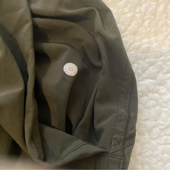 Lululemon Keep It Classic Crop Olive Green Pants size 12 - Picture 7 of 8